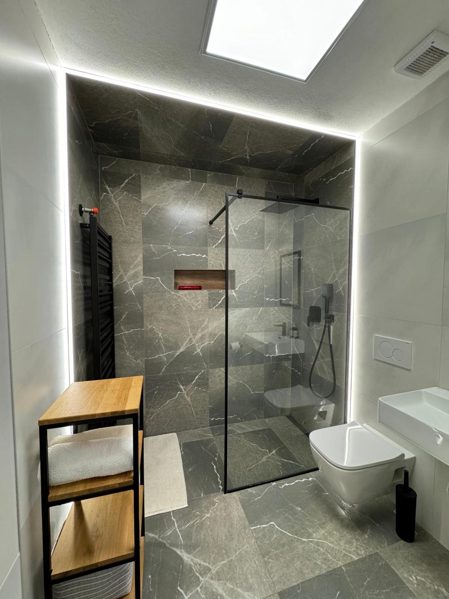 Apartmanove Ubytovanie Pod Dubom Polny Kesov Εξωτερικό φωτογραφία